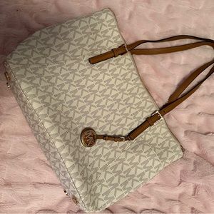 Michael Kors Jet Set Signature Logo Top Zip Tote